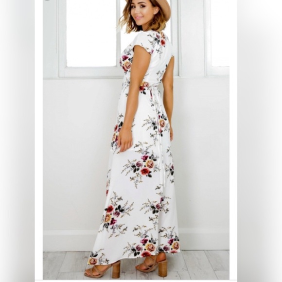 SHOWPO Maxi  flower print dress - Picture 3 of 8